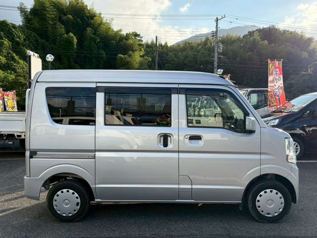 Nissan NV100 Clipper 10