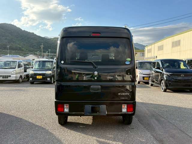 Suzuki Every 9