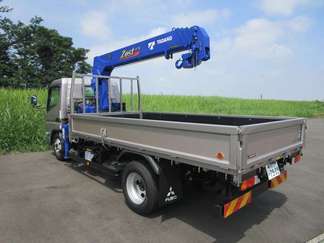 Mitsubishi Fuso Canter 2