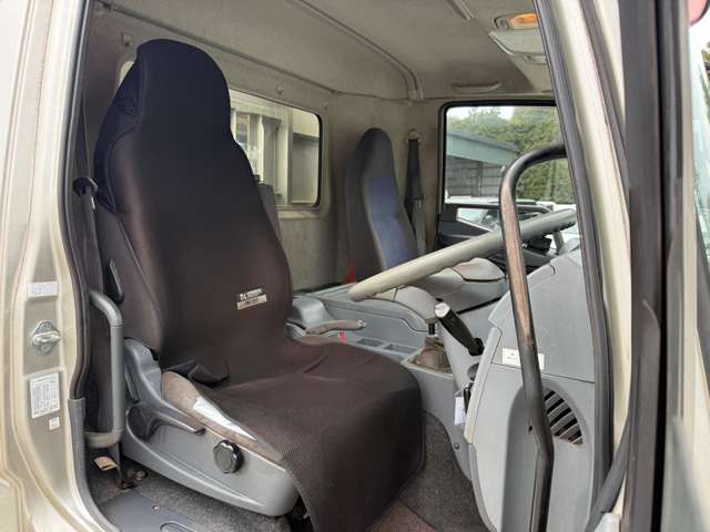 Mitsubishi Fuso Fighter 11
