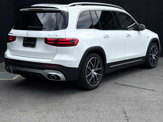 Mercedes-Benz GLB 6