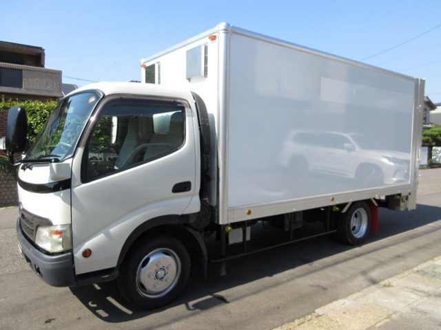 Hino Dutro 5