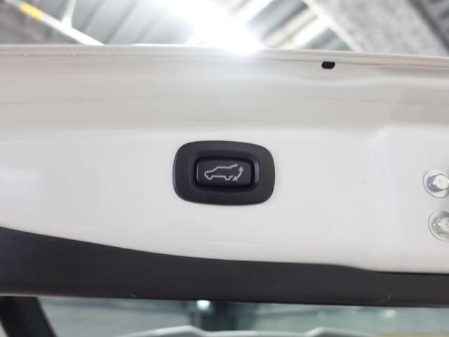Mitsubishi Outlander PHEV 10