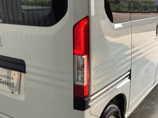Honda N-VAN 12