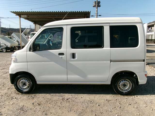 Daihatsu Hijet Cargo 9
