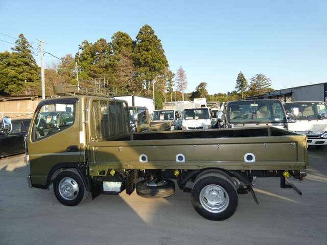 Mitsubishi Fuso Canter 7