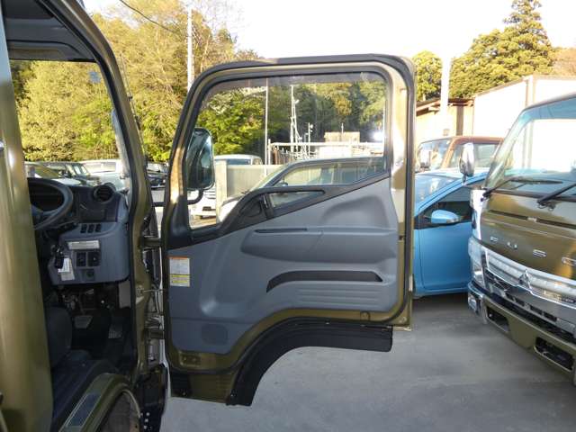 Mitsubishi Fuso Canter 11