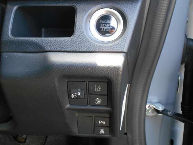 Honda N-VAN 12