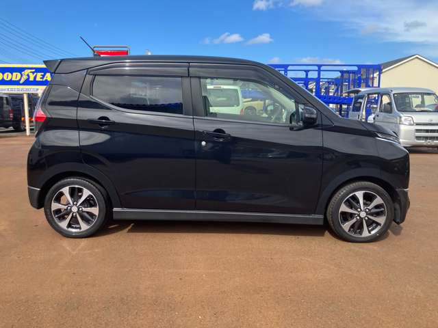 Mitsubishi eK X 8