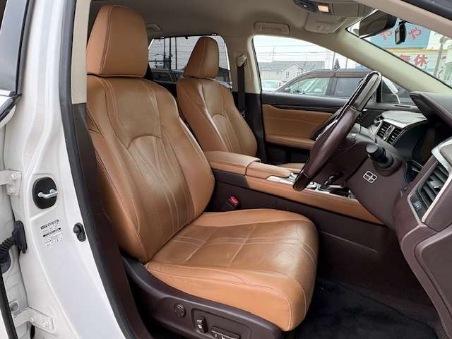 Lexus RX 6