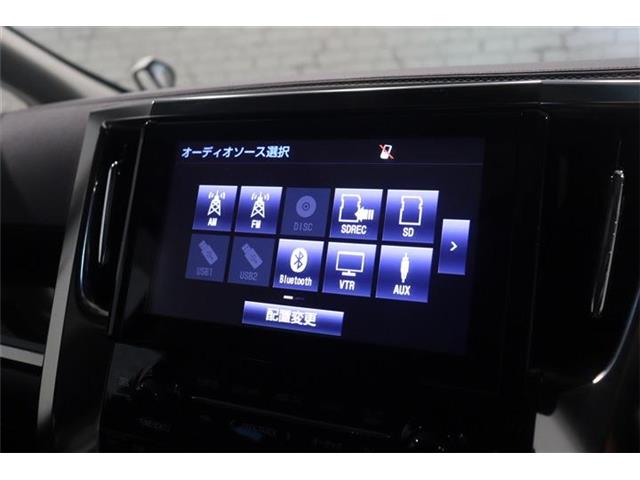 Toyota Alphard 6