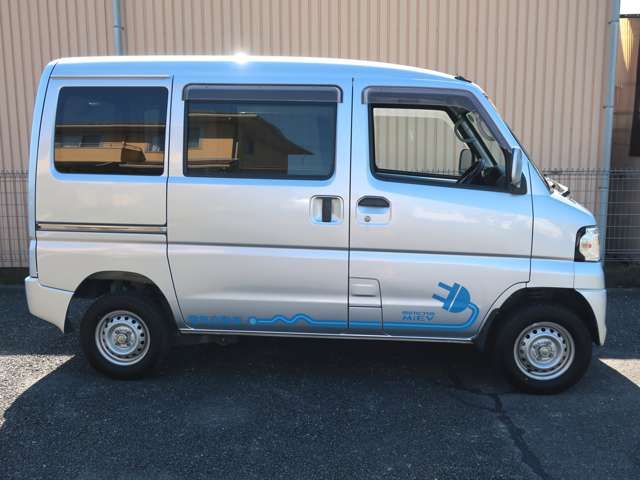 Mitsubishi Minicab MiEV 9