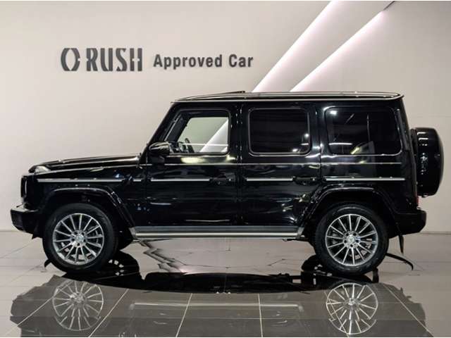 Mercedes-Benz G-Class 8