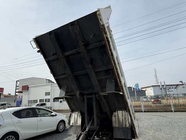 Mitsubishi Fuso Canter 12