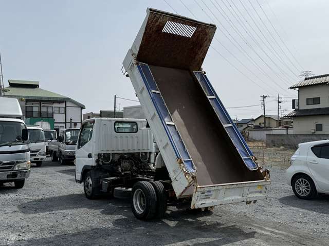 Mitsubishi Fuso Canter 9