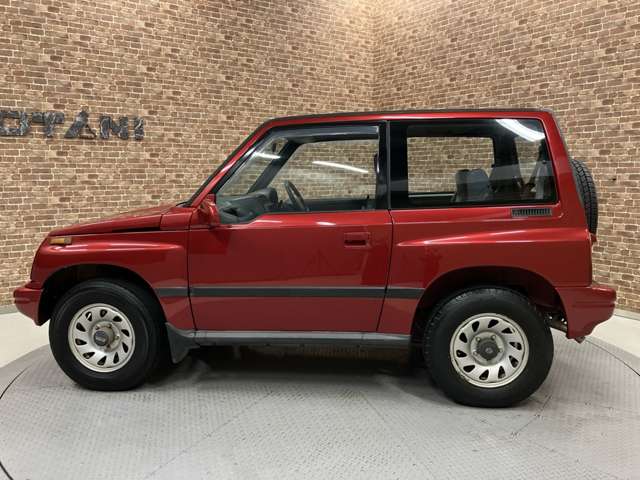 Suzuki Escudo 9