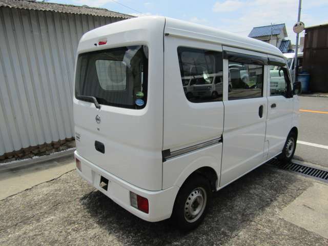 Nissan NV100 Clipper 11