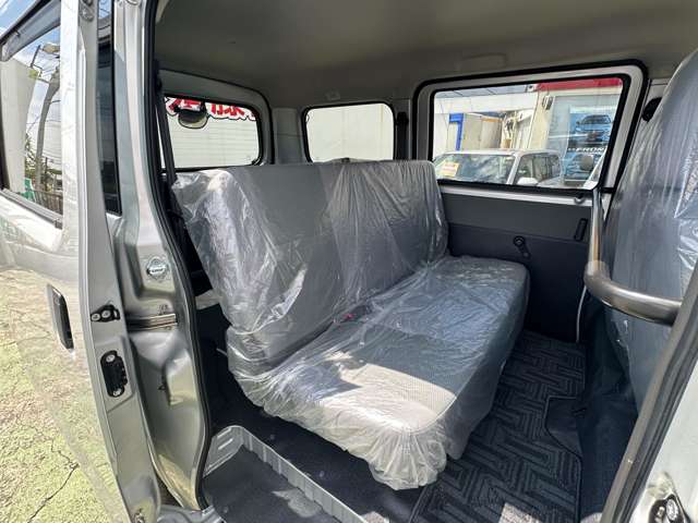 Toyota Town Ace Van 12