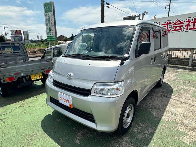 Toyota Town Ace Van 5