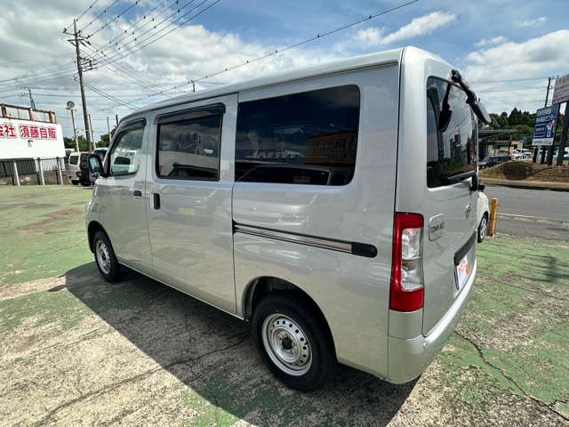 Toyota Town Ace Van 7