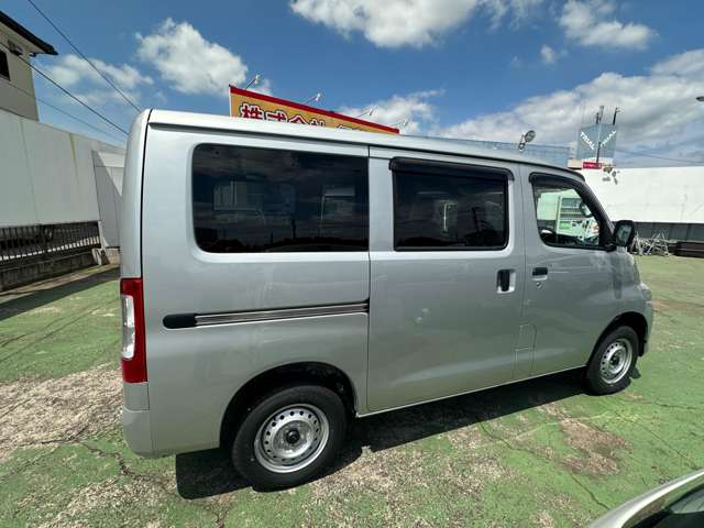 Toyota Town Ace Van 10
