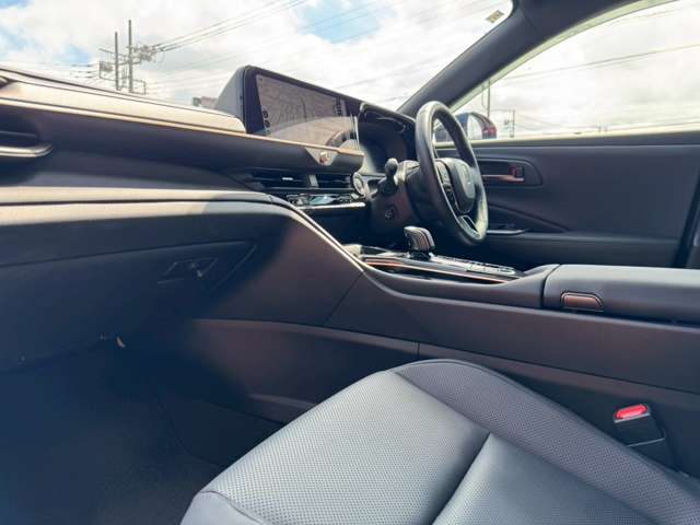 Toyota Crown Sport 6