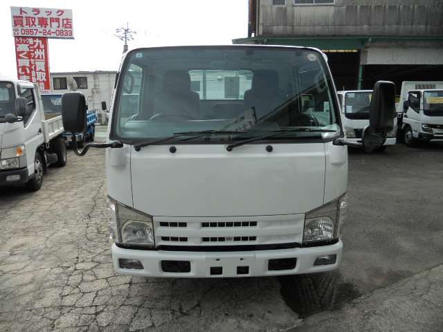 Isuzu Elf 3
