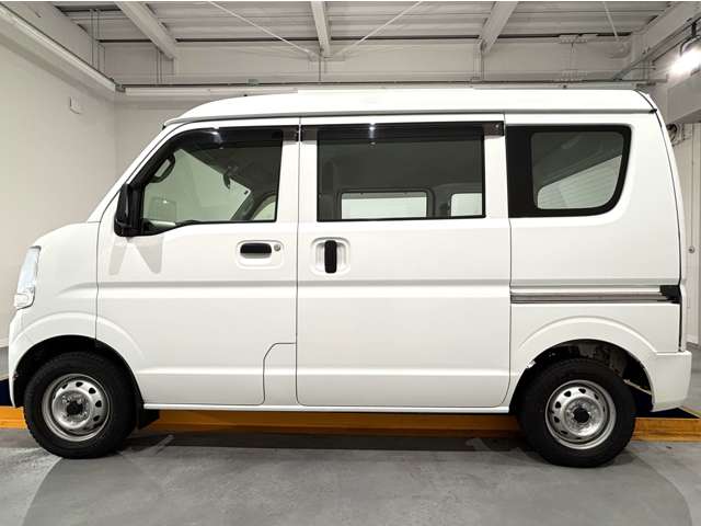 Nissan NV100 Clipper 5