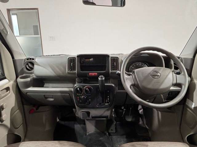Nissan NV100 Clipper 10