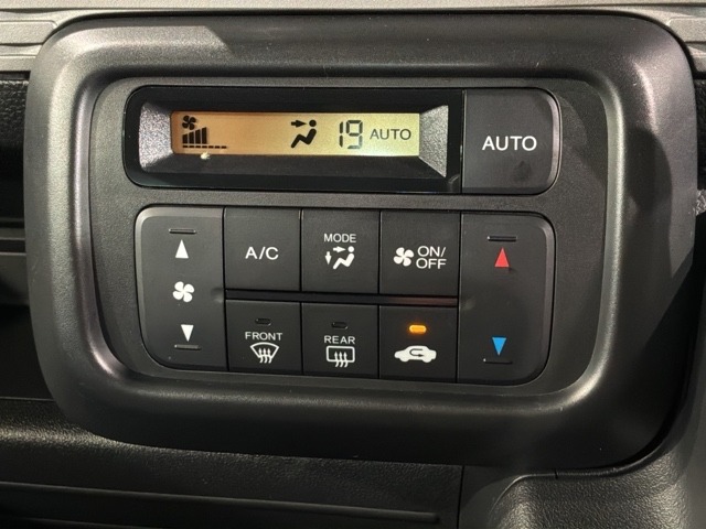 Honda N-VAN 9