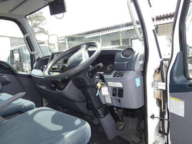 Mitsubishi Fuso Canter 12