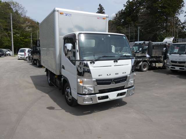 Mitsubishi Fuso Canter 4