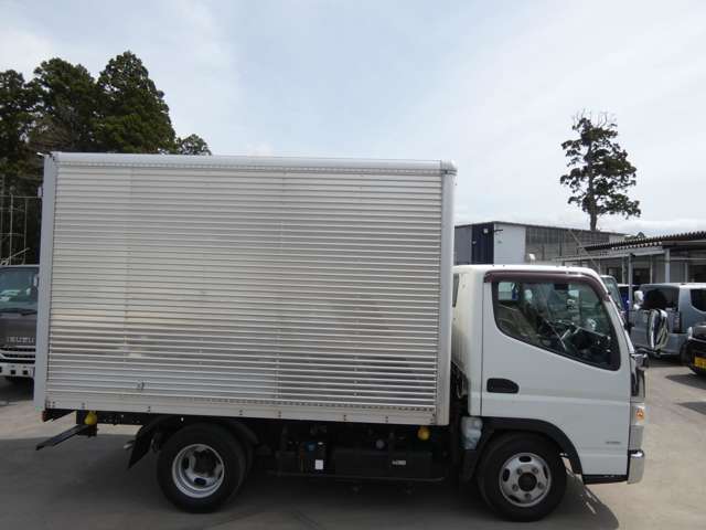 Mitsubishi Fuso Canter 7