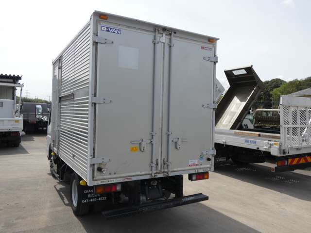 Mitsubishi Fuso Canter 10
