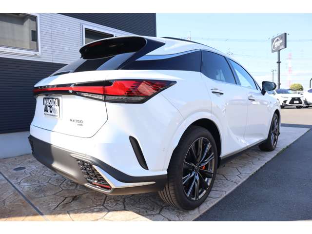 Lexus RX 7