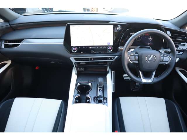 Lexus RX 8