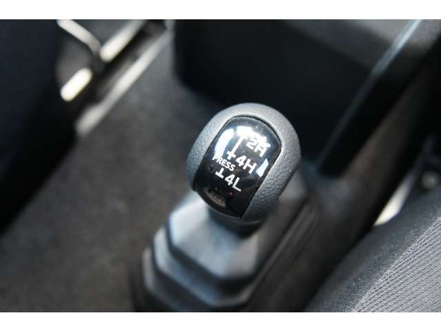 Suzuki Jimny 10
