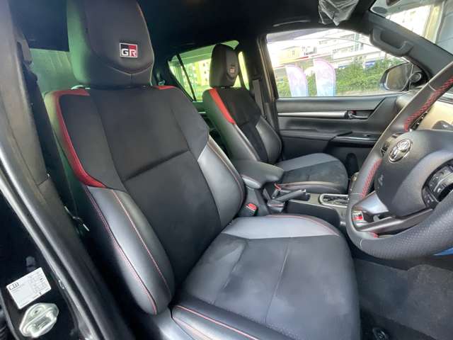 Toyota Hilux 12