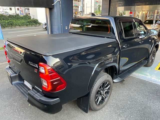 Toyota Hilux 6