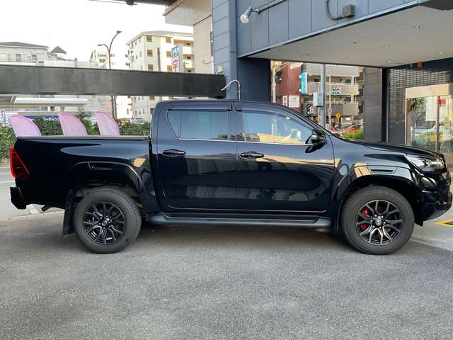Toyota Hilux 7