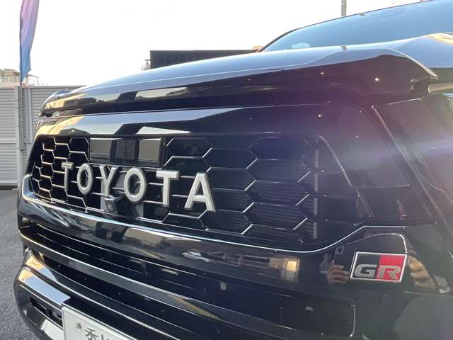 Toyota Hilux 9