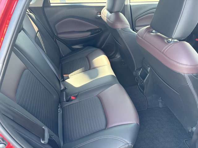 Suzuki Fronx 11
