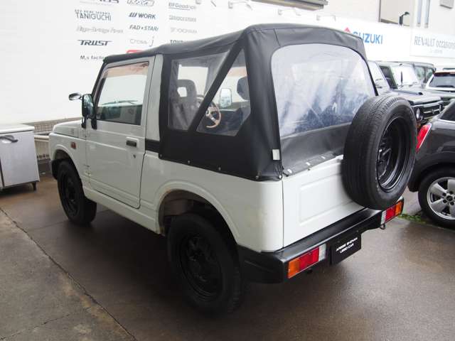 Suzuki Jimny 4