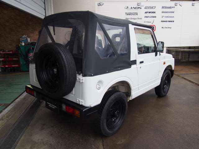 Suzuki Jimny 6