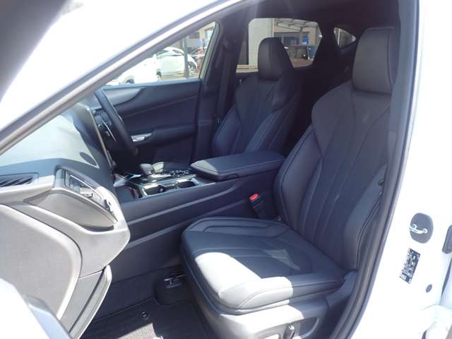 Lexus NX 7