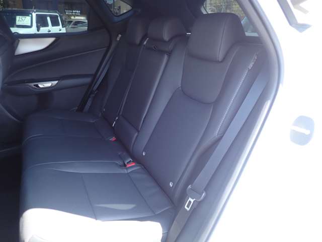 Lexus NX 9