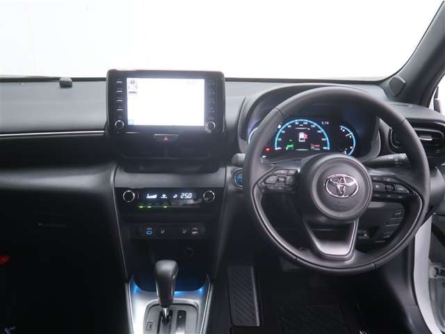 Toyota Yaris Cross 8