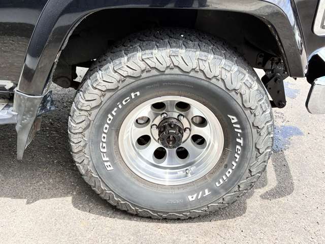 Toyota Land Cruiser 60 4
