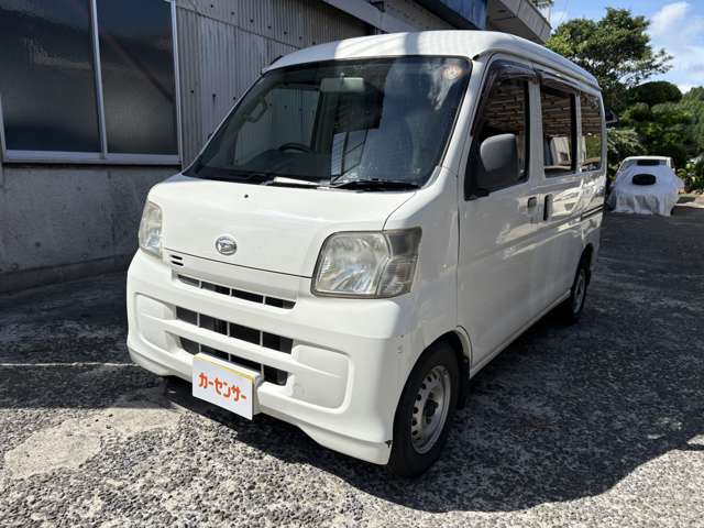 Daihatsu Hijet Cargo 3