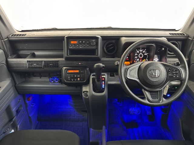 Honda N-VAN 4